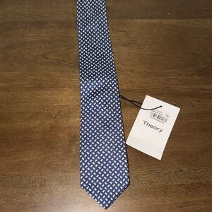 Theory slim tie